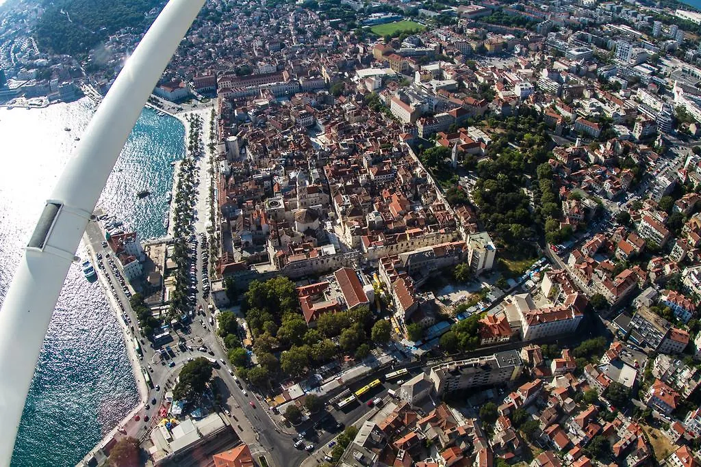 Guesthouse Vialli Split 0*,  Croatia
